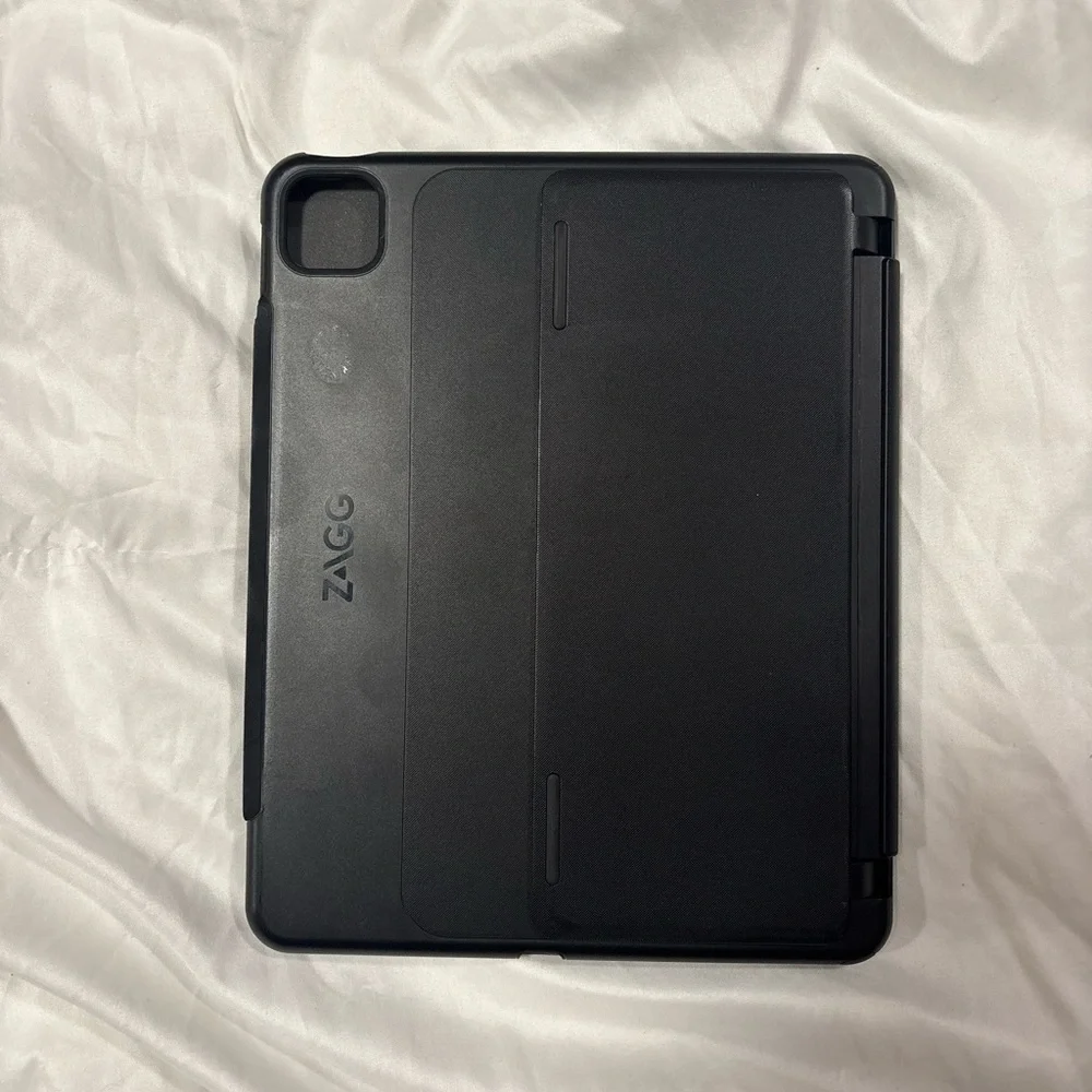 ZAGG Slim Book Go Black Keyboard Case for 11-inch iPad Pro